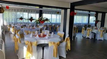 Hotel Le Riccoty Blyes Bagian luar foto
